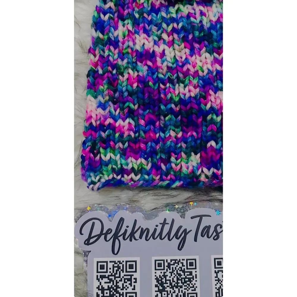 Hand Knit Merino Wool Beanie: Bulky Chic Hat with Faux Fur Pom